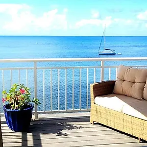 sublime-appartement-face-a-la-mer-vue-panoramique.comcaribbean.com/